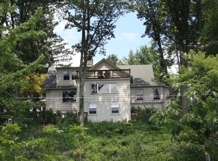 144 Leavitt Rd, Canadensis, PA 18325