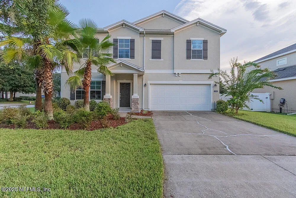 4 bed, 2.5 bath, 2355 sqft, $2,900 — Photo 1