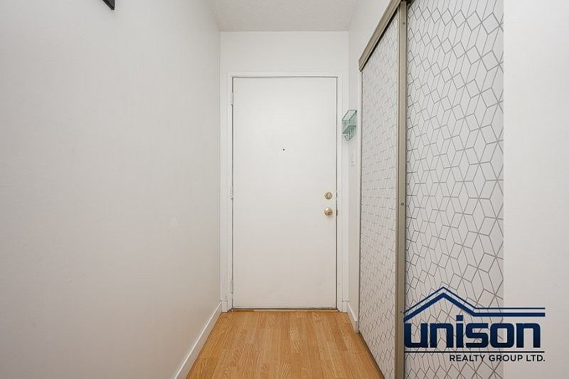 1st image of 30 Ranchlands Pl NW