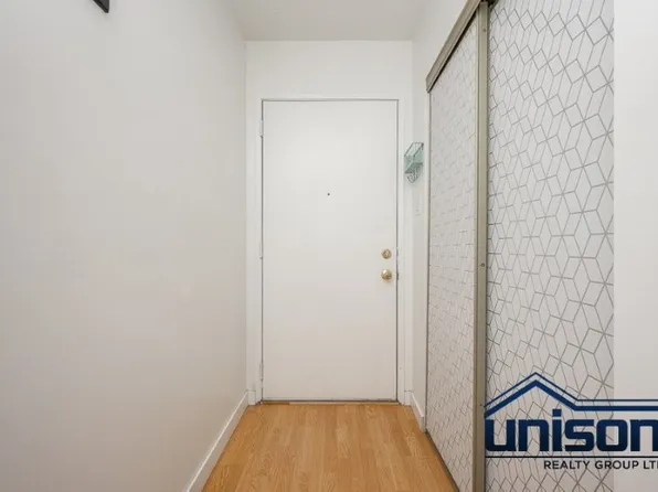 30 Ranchlands Pl NW, Calgary, AB T3G 1S5