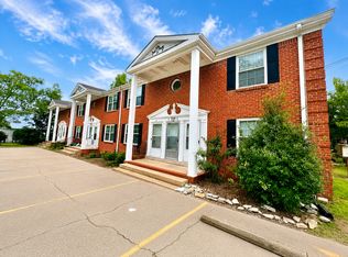 College Street Apartments, Gallatin, TN 37066