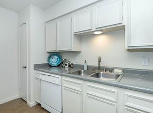 1301 Scott Ave #12, Clovis, CA 93612