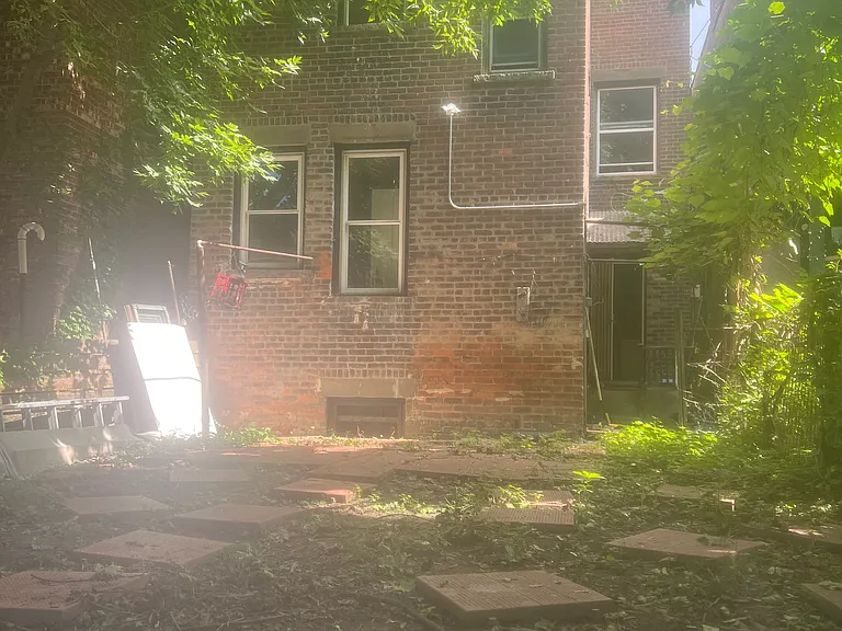 520 Madison Ave #1B — Photo 13
