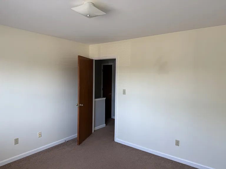 3320 Bridges St #1 — Photo 10