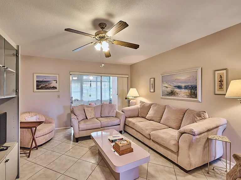 2804 Crosley Dr E #F — Photo 12