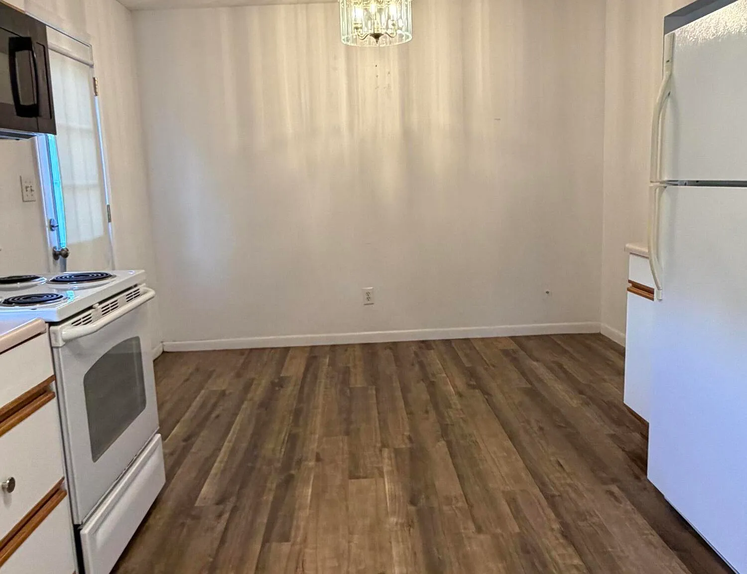 2 bed, 1040 sqft, $1,500 — Photo 3