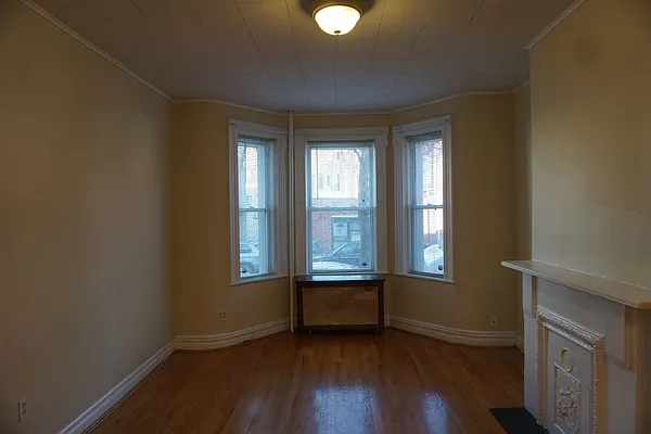 Rented by Proper Real Estate, LLC | media 38