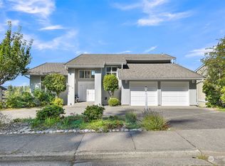 215 Bayside Rd, Bellingham, WA 98225