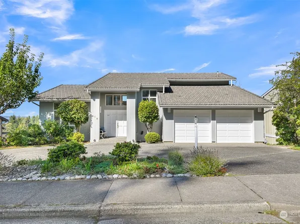 215 Bayside Road, Bellingham, WA 98225