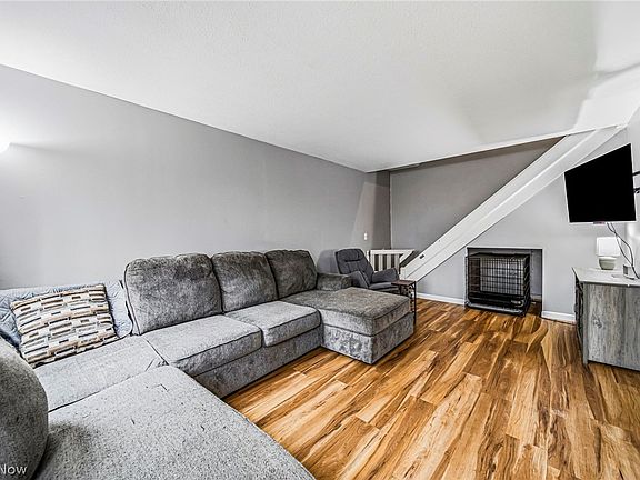 3rd image of 1651 Mentor Ave APT 1406