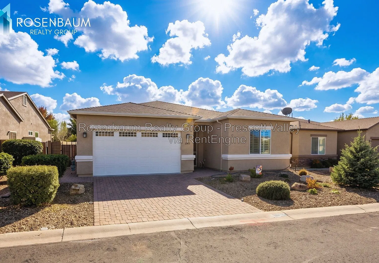 3 bed, 2.0 bath, 1919 sqft, $2,300 — Photo 3