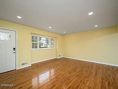 19 Princeton Dr — Photo 12