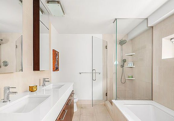 4th image of 39 E 29th St #10-A