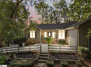 91 Glenwood Ln, Gray Court, SC 29645