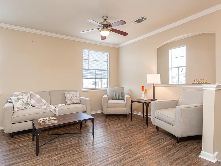 Zachary Parkside Apartments — Photo 15