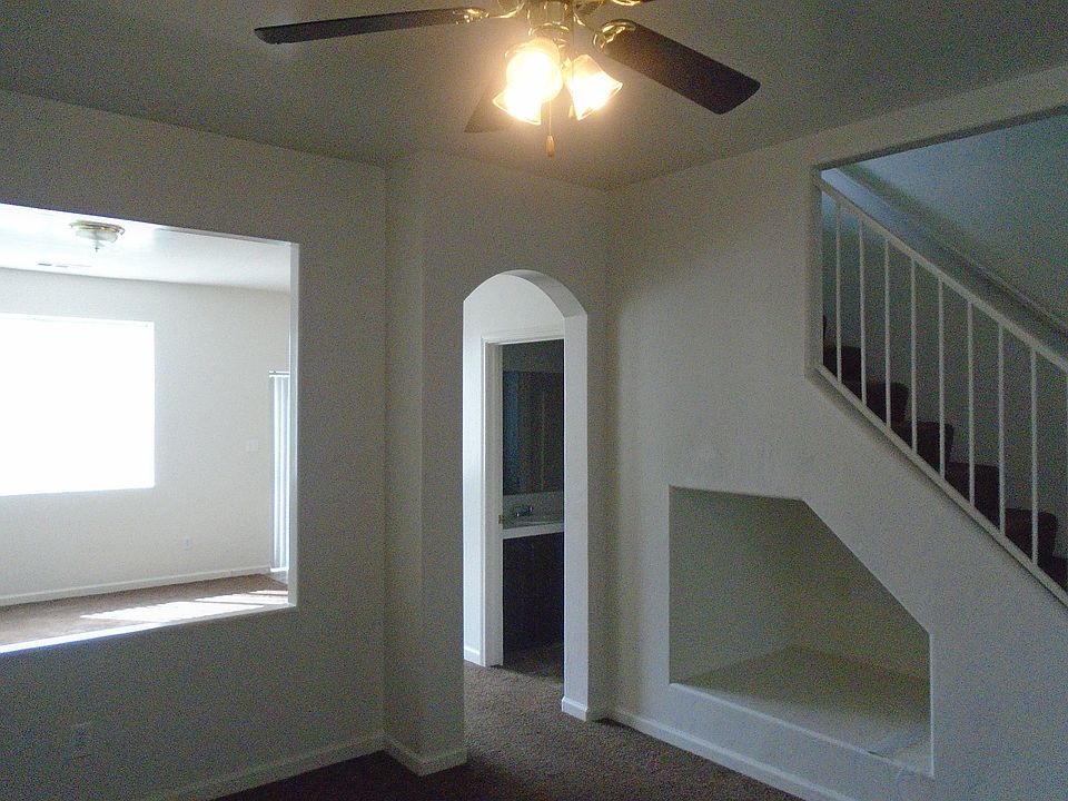2nd image of 273 Redwood Meadow Dr