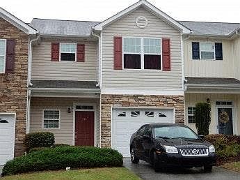 2/2/1 Grantham Park Townhome