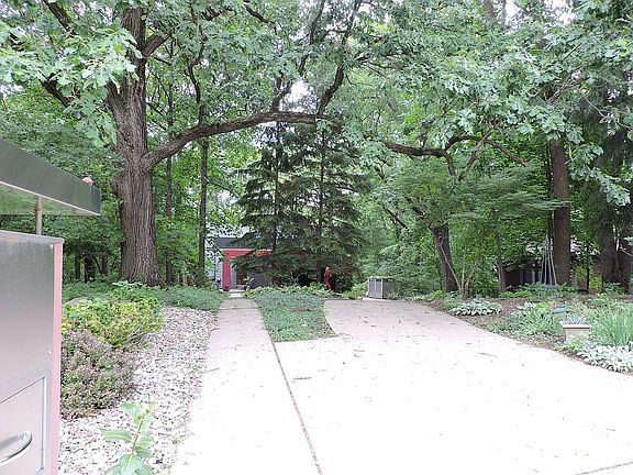 View from street - privacy!