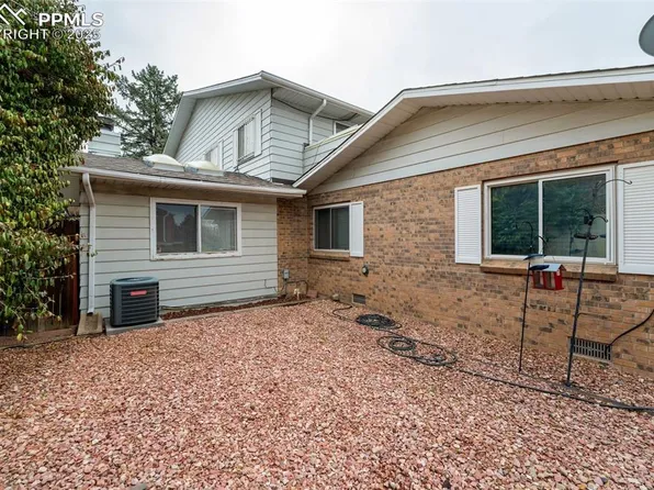 9967 Lane St, Thornton, CO 80260