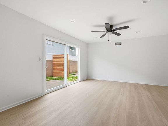 4th image of 1172 N Shattuck St APT B