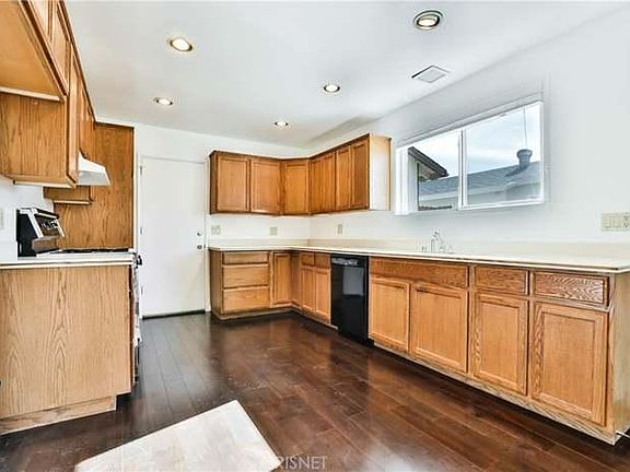 3rd image of 6159 Kenwater Ave