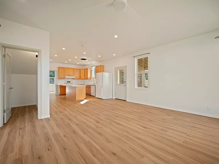 3073 Poipu Rd — Photo 12