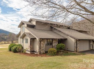 30 La Vista Dr, Mills River, NC 28759