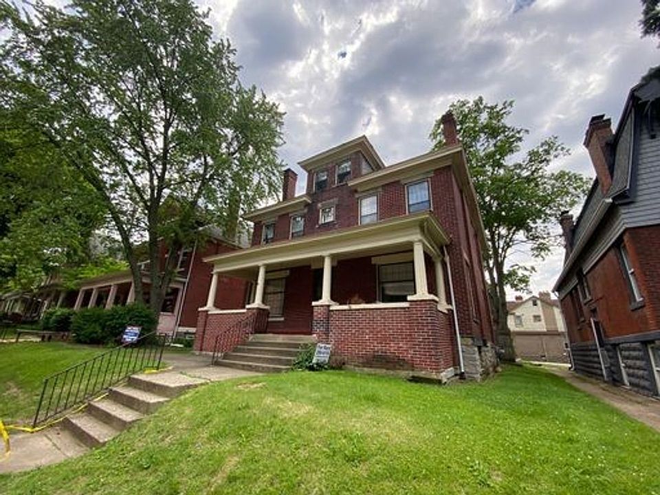 1st image of 387 W 8th Ave #387.5