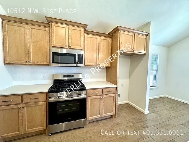 10512 NW 31st Pl — Photo 18