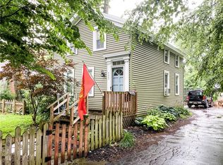 6857 Webster Rd, Orchard Park, NY 14127