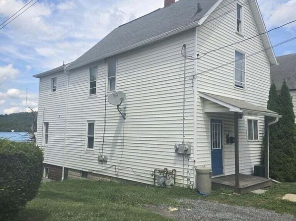 1023 Brusselles St, Saint Marys, PA 15857