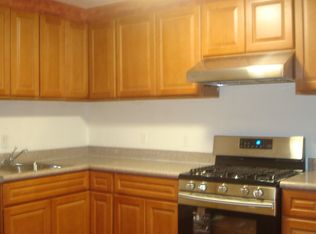 30 Keeley St #HOUSE, Staten Island, NY 10305