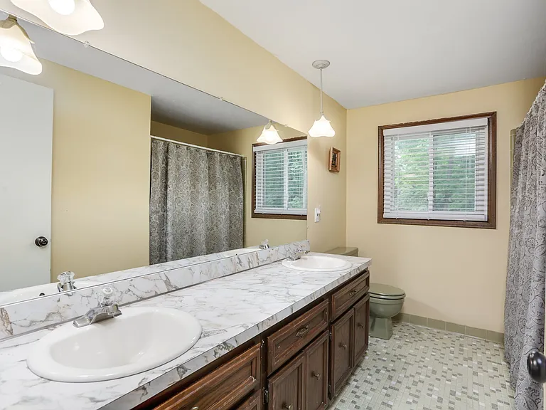 48124 Liberty Dr — Photo 23