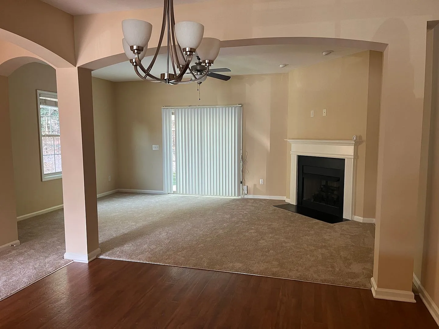 Stunning Townhome in "Prime Cary Location" — Photo 4