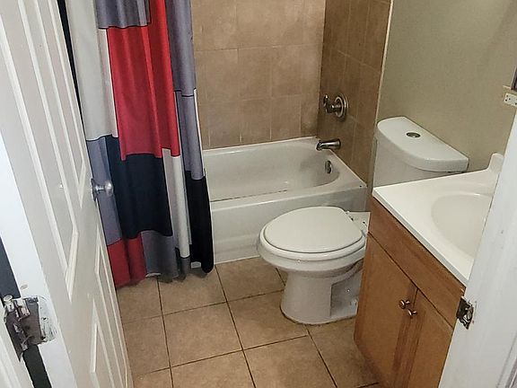 5th image of 4150 W 13th St APT 3I