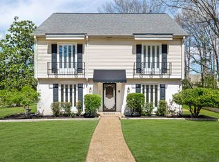 8076 Dogwood Rd, Germantown, TN 38138