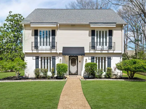 8076 Dogwood Rd, Germantown, TN 38138