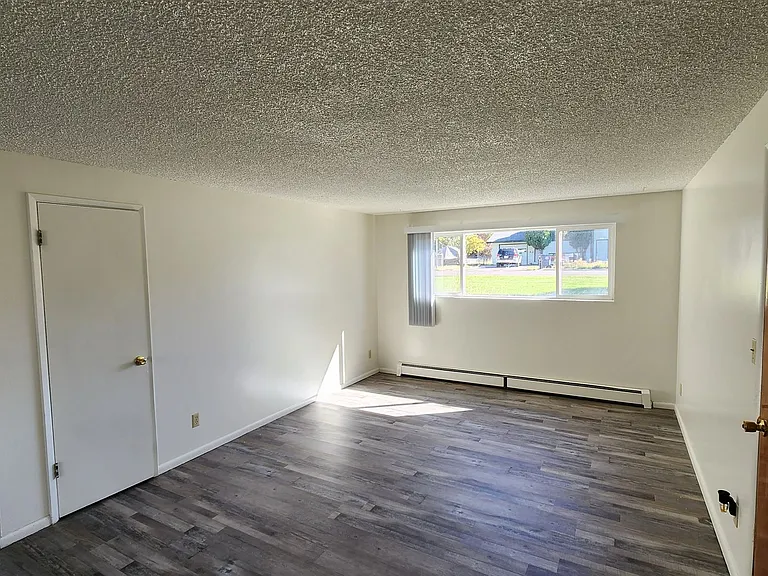 904 Spartan Dr #1-4 — Photo 5