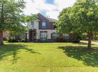 3832 Winding Forest Dr, Grand Prairie, TX 75052
