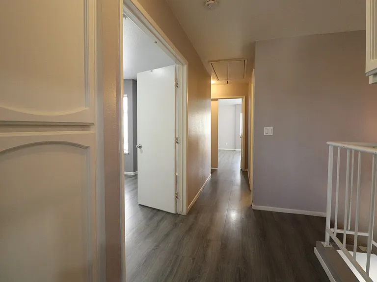 432 N Center Ct — Photo 14