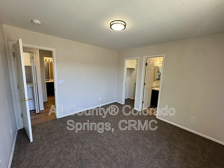 235 Ellers Grv — Photo 14
