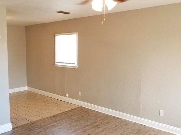 2nd image of 3207 Dartmouth St