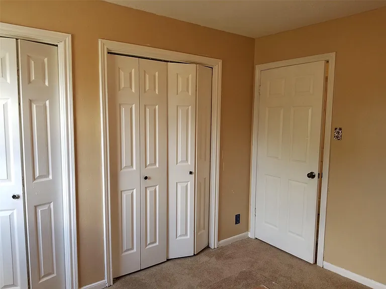 15526 Rio Plaza Dr — Photo 27