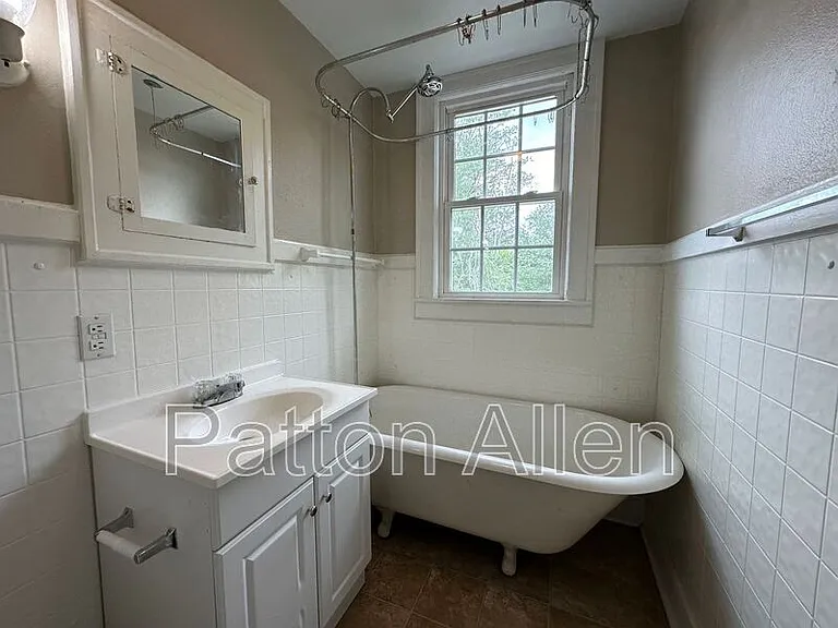 89 Vermont Ave #3 — Photo 15