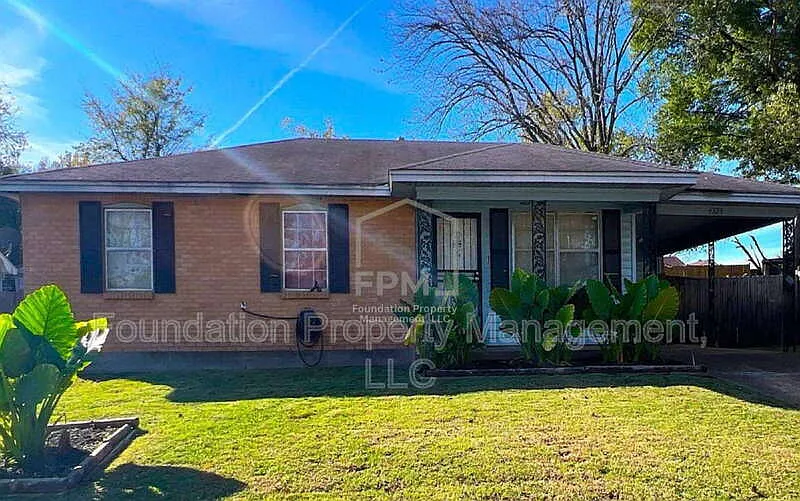 4325 Merlcrest Cv