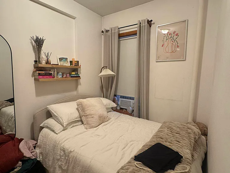 530 E 13th St #3 — Photo 4