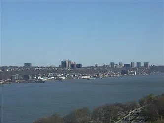 Rented by RELO REDAC INC.