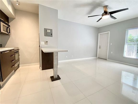 3rd image of 1503 NE 4th Ct APT 3
