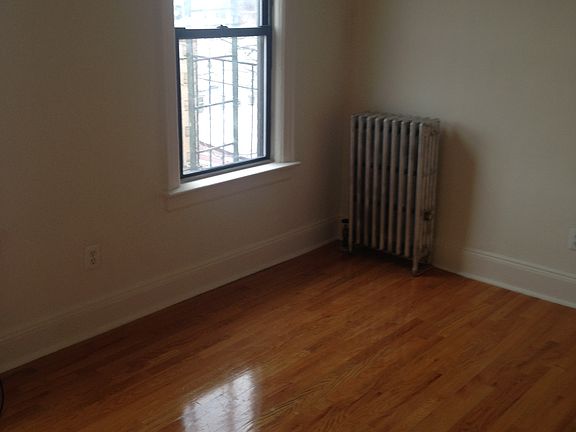 2nd image of 2523 23rd St