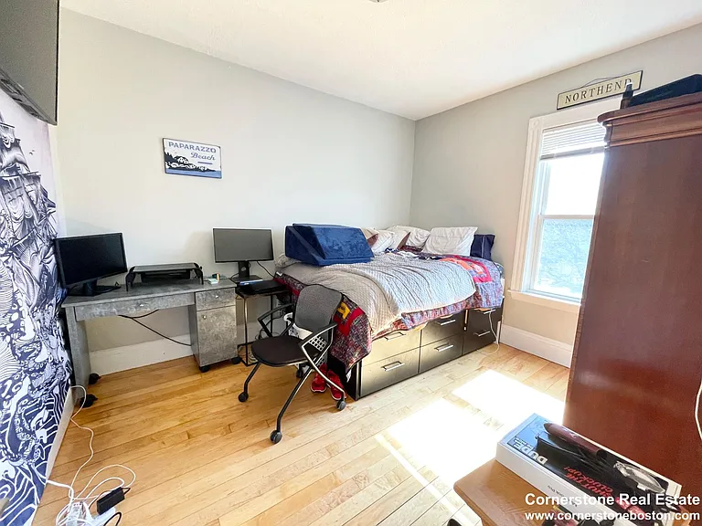 24 Pond St #3 — Photo 3